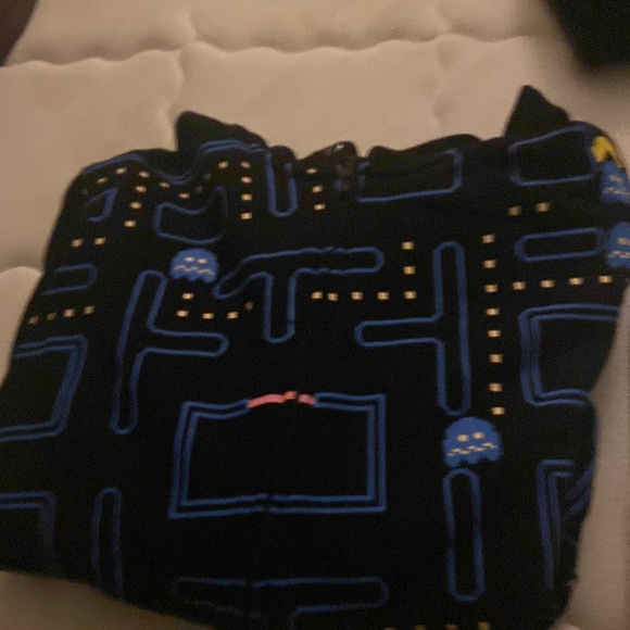 Pac-Man Clothes - Picture 2 of 2